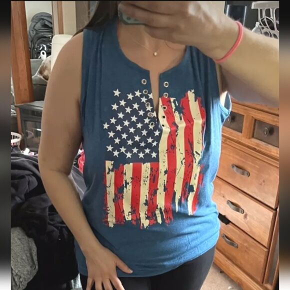 Women's American Flag Print Tank Top - Picture 4 of 8